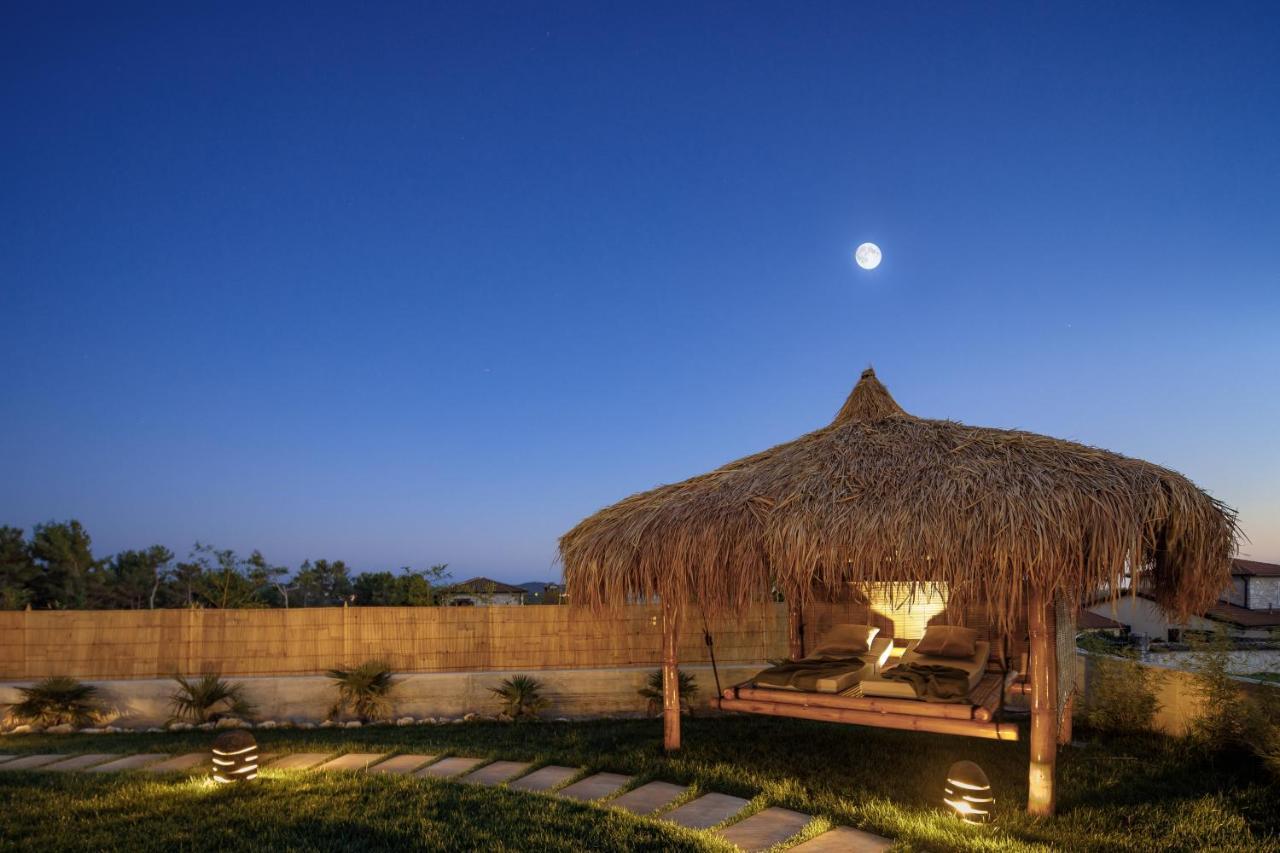 Villa Merapi Sveti Lovreč Pazenatički Exterior foto